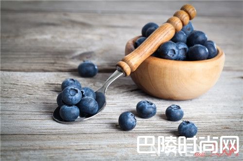 如何看待岁月问题_不再为老去找借口 只要为年轻寻理由