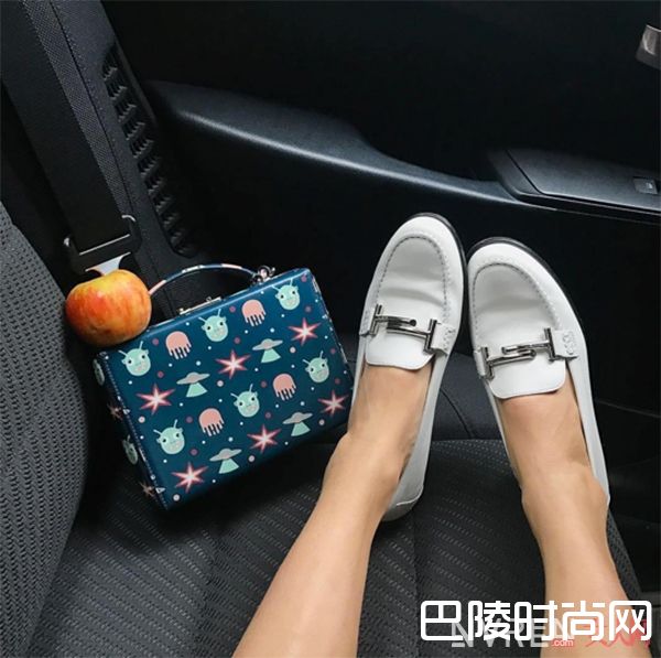 托德斯Logo_Logo元素重新定义时尚 买它不为炫富只为时髦