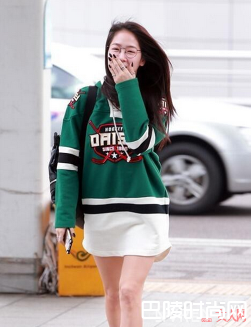 短裤下半身失踪穿法_绿色上衣怎么搭配