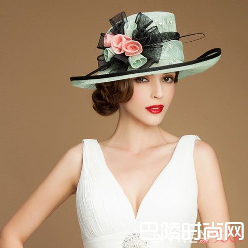 丝袜搭配运动鞋_chouju