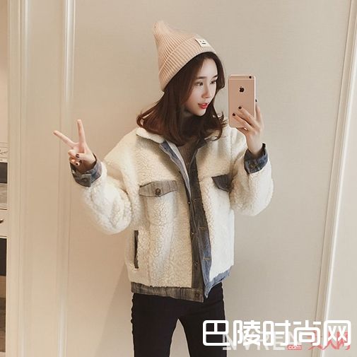 冬季羊羔毛外套怎么搭配_冬季羊羔毛外套可以配阔腿裤吗   怎么配都温暖有型