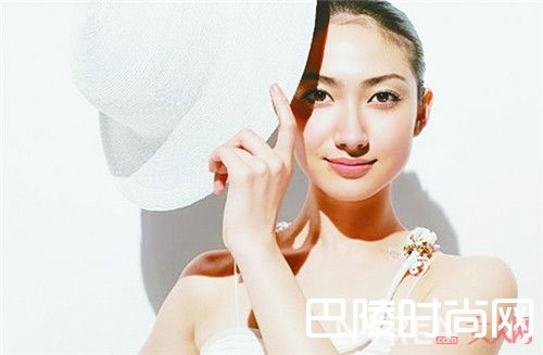 如何护理敏感肌_呵护肌肤健康 从拯救敏感肌开始