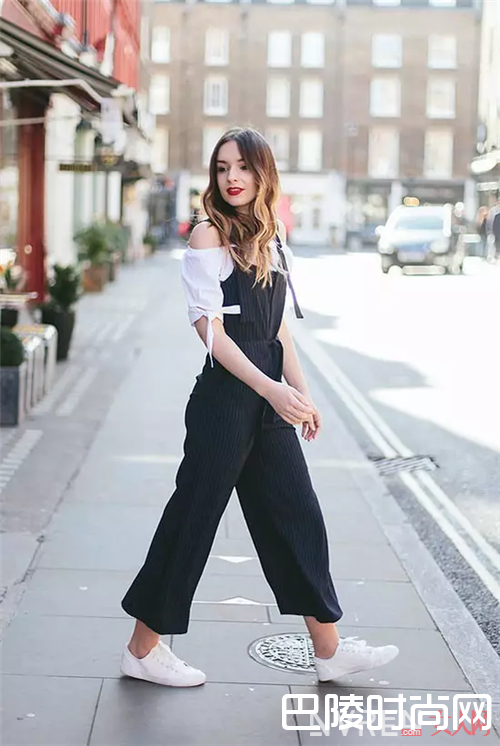 平底短靴搭配怎么显腿长_今天穿双平底鞋 出门撒欢儿时髦又舒服！