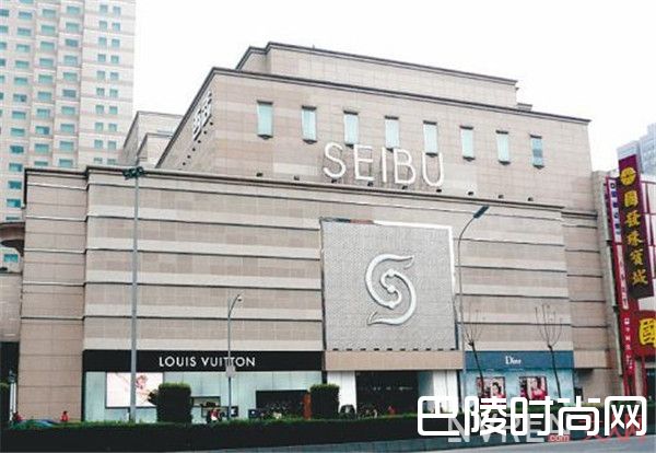 ZARA关闭旗舰店的理由_