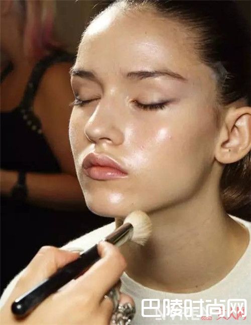 情人节底妆怎么化_耍起情人节的心机妆容 用你的美巧夺他的心