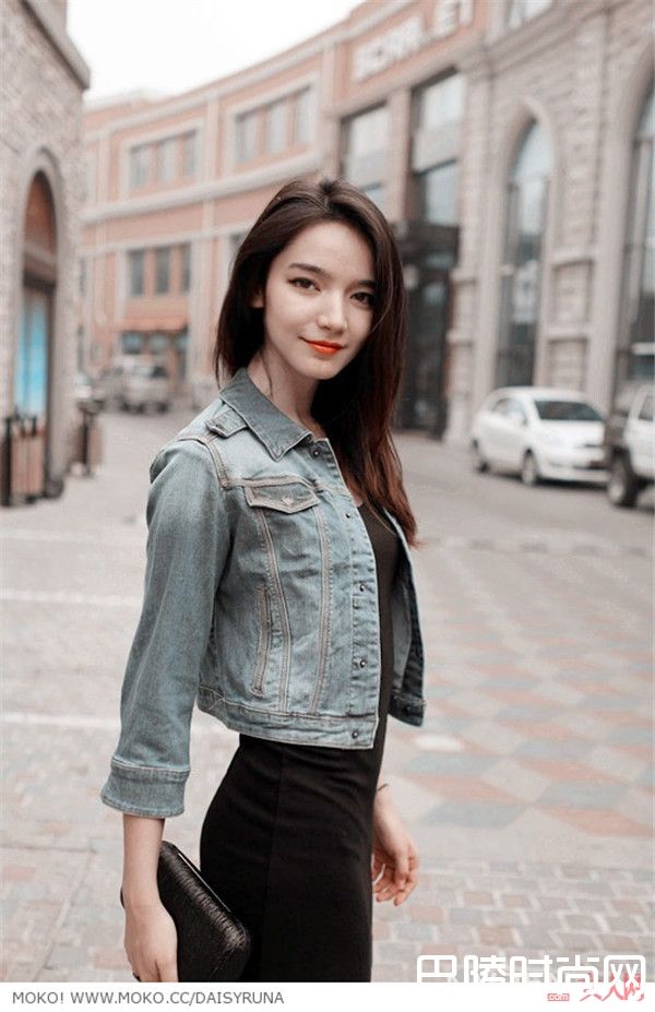 杨幂旗下艺人代斯_迪丽热巴比老板杨幂还时髦 杨幂工作室家艺人都有颜值和好衣品