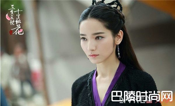 杨幂旗下艺人代斯_迪丽热巴比老板杨幂还时髦 杨幂工作室家艺人都有颜值和好衣品