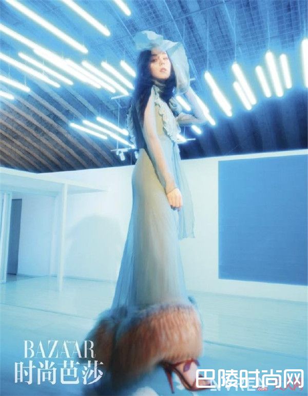 杨幂旗下花旦迪丽热巴_迪丽热巴比老板杨幂还时髦 杨幂工作室家艺人都有颜值和好衣品