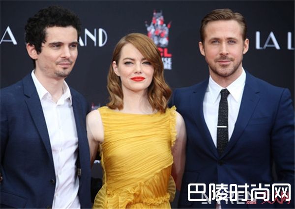 艾玛斯通怎样驾驭气场全开深色系_石头姐教你如何用美唇撩男神 少女系御姐系统统不是事