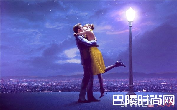 艾玛·斯通基本信息_石头姐教你如何用美唇撩男神 少女系御姐系统统不是事