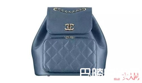 香奈儿当季新款_女生不仅爱抱抱 更爱这些必入的包包