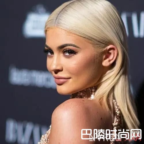 吃土色很难驾驭么_“吃土色”唇膏：美到让你真的吃土都想买