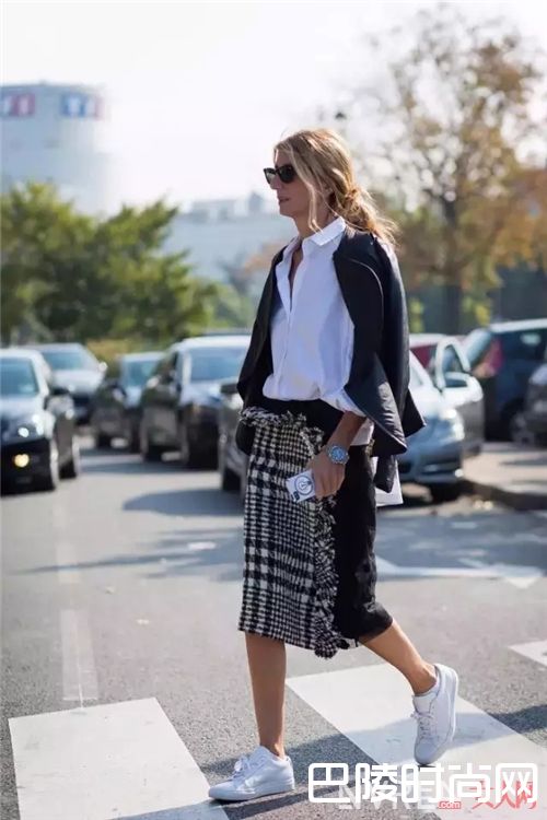 白衬衫的款式及搭配_在买白衬衫之前 这些事你必须知道!