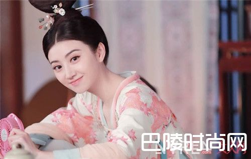 大唐女主口红推荐_果然是大唐农药 唇膏试色竟比剧情更上瘾