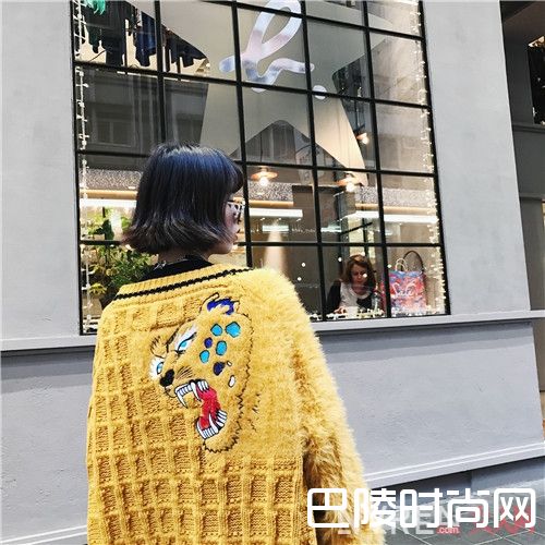 针织衫搭配什么造型感强_新春女神的必备款这几款  率性时髦造型感很强