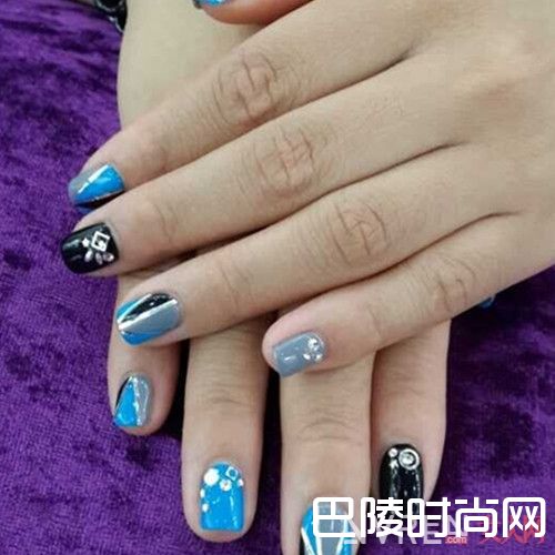 泡泡甲怎么做好看_泡泡甲怎么做好看   创意美甲频出吸粉无数