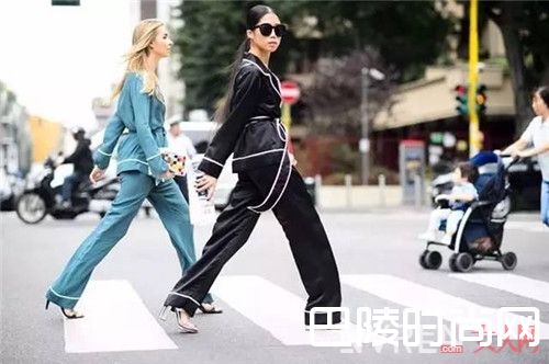 Three Graces London睡衣简介_你想要的可爱优雅和性感 这些睡衣都能满足你!