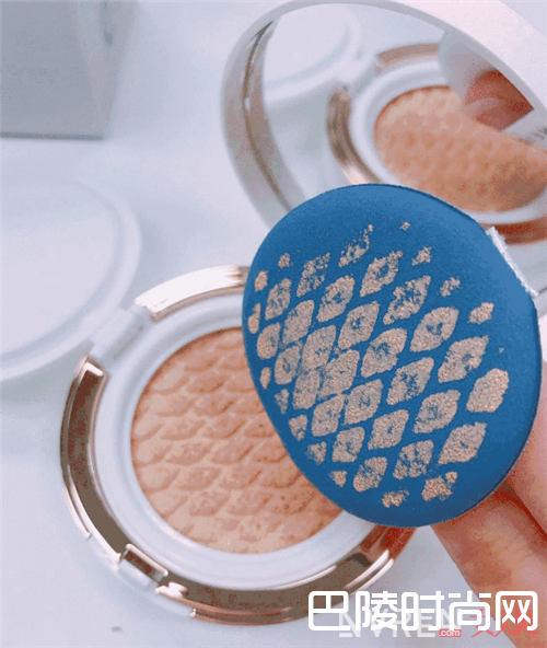 哪些气垫粉底就要火了_气垫粉底起大风 欧美大牌齐出阵