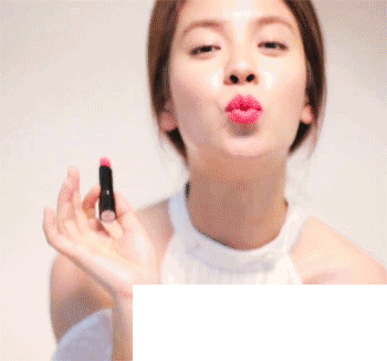 天生唇色深破解妙法_唇色深的人涂口红比好看怎么破？山人自有妙计