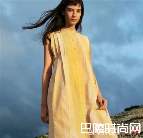 优衣库新品介绍_优衣库、Zara出新品啦 最美的都在这里