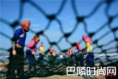 惠安女：一群不一样的女子_惠女服饰：优美的站在海天之间 成为时尚的元素