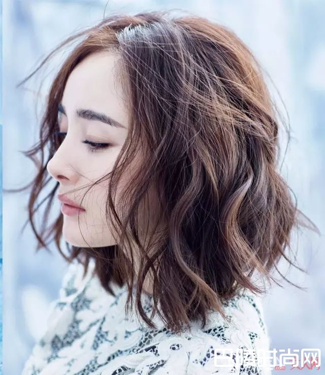 随性短发_这些女星都悄悄变年轻了！以下6点变发重点必须掌握！