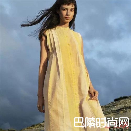 优衣库今年流行怎么穿搭_优衣库&Lemaire:2017春夏合作系列 Mix and match 无难度