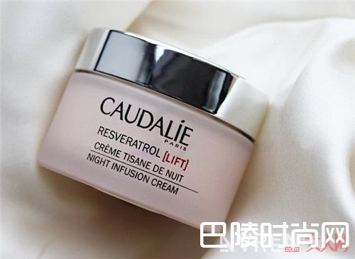 白藜芦醇提升紧致丝漾面霜简介_2017年愿望清单之护肤篇 最强护肤新品都在这里了