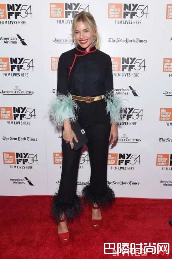 中国风走向国际_中国风走向国际 她们却穿成了另一种时尚