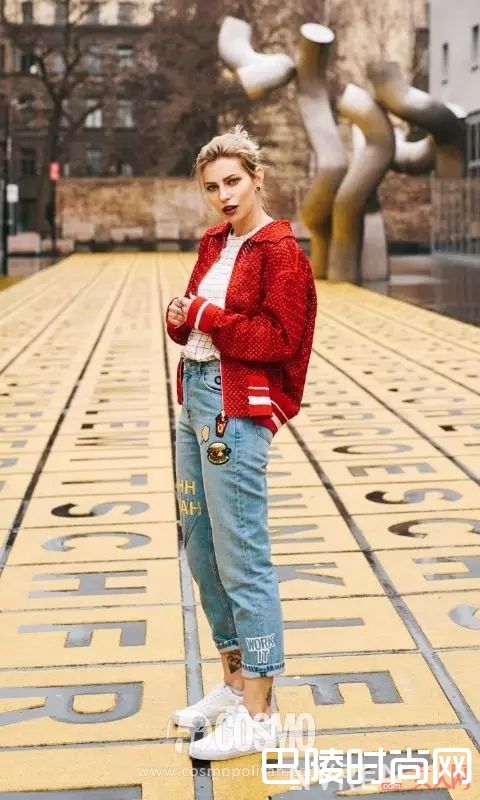 oversized卫衣/长袖子+球鞋_百穿不腻小白鞋，永远不会出错的穿搭公式