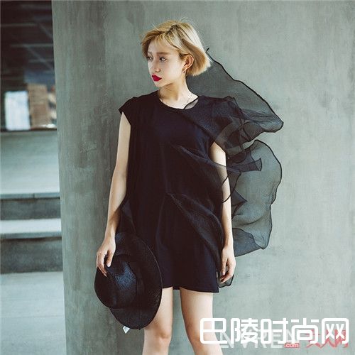 解构主义是什么_2017春夏十大流行元素抢先看 赶时髦一定要趁早！