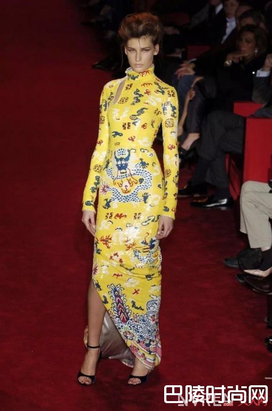 旗袍里的中国风元素_中国风走向国际 她们却穿成了另一种时尚