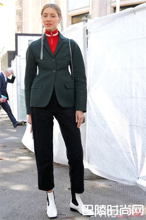 复古单品：高领毛衣_用这些元素重返过去 做时尚界的复古女郎