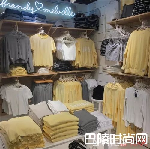 Brandy Melville简介_我的青春我做主 这些少女品牌衣服让你永远十八！