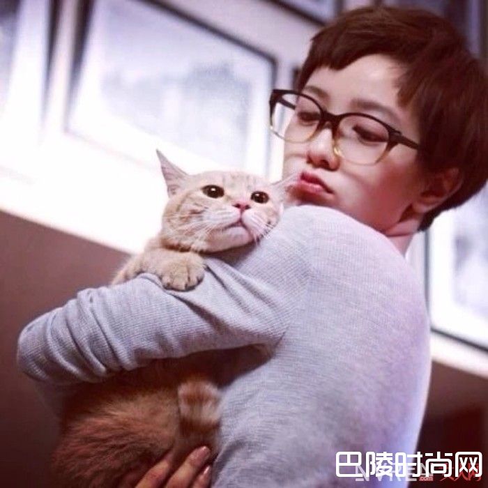 爆美短发之男孩头_美的人已剪短她们的发 你还要蓄长发吗？