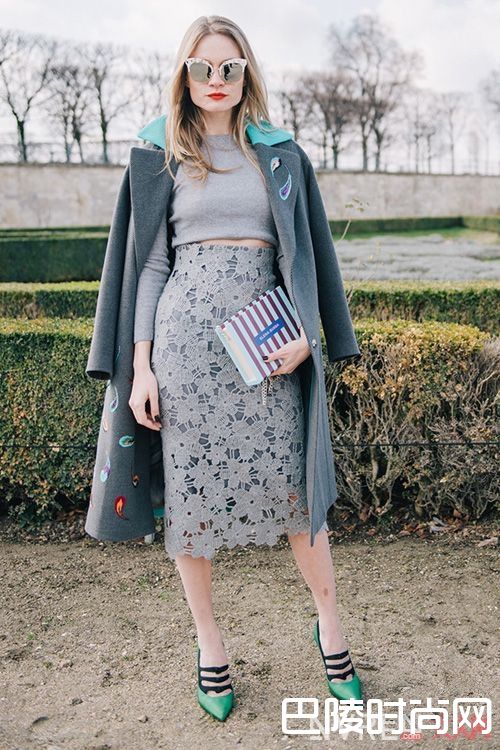 蕾丝裙怎么搭配_蕾丝打底裙不仅仅是裙子 还能做打底吗