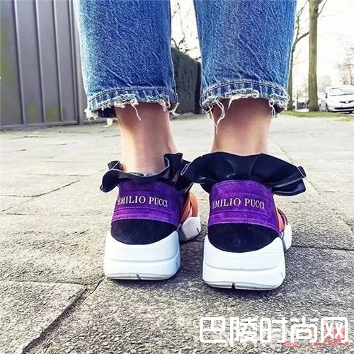 Ruffles Shoes简介_原来时髦新宠是这6款鞋！让你的穿搭多点小心机