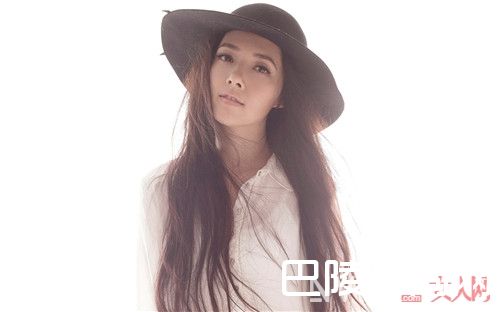 郭碧婷卷发造型_别抱怨黑长直戏路窄了!国民老公郭碧婷就是行走的发型书