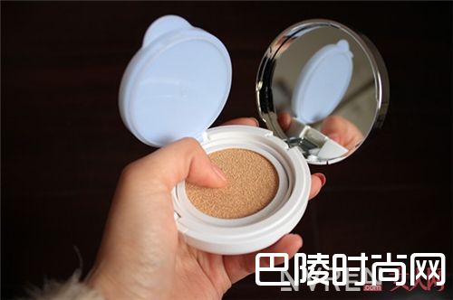 气垫BB的作用_买粉底液好还是气垫BB好？适合自己的最重要！