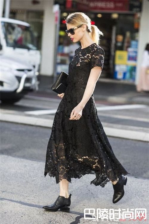 喇叭袖蕾丝连衣裙怎么穿出性感_拍照效果非常好的仙女蕾丝裙 非常适合度假旅游穿着