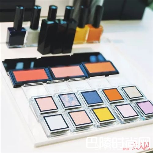 春天系列的眼影_有了这些充满春意的单品 你的春天还能不来吗？