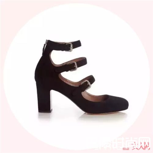 Straps Shoes简介_原来时髦新宠是这6款鞋！让你的穿搭多点小心机