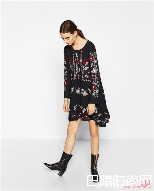 丝绒短靴怎么搭配_2017年的春装流行趋势有哪些 换季见街拍搭配