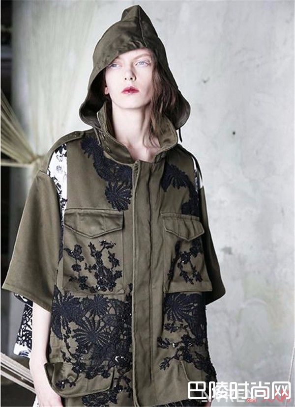 早春流行趋势军旅风夹克_早春穿衣荒的你缺哪件 看看2017年早春流行趋势吧