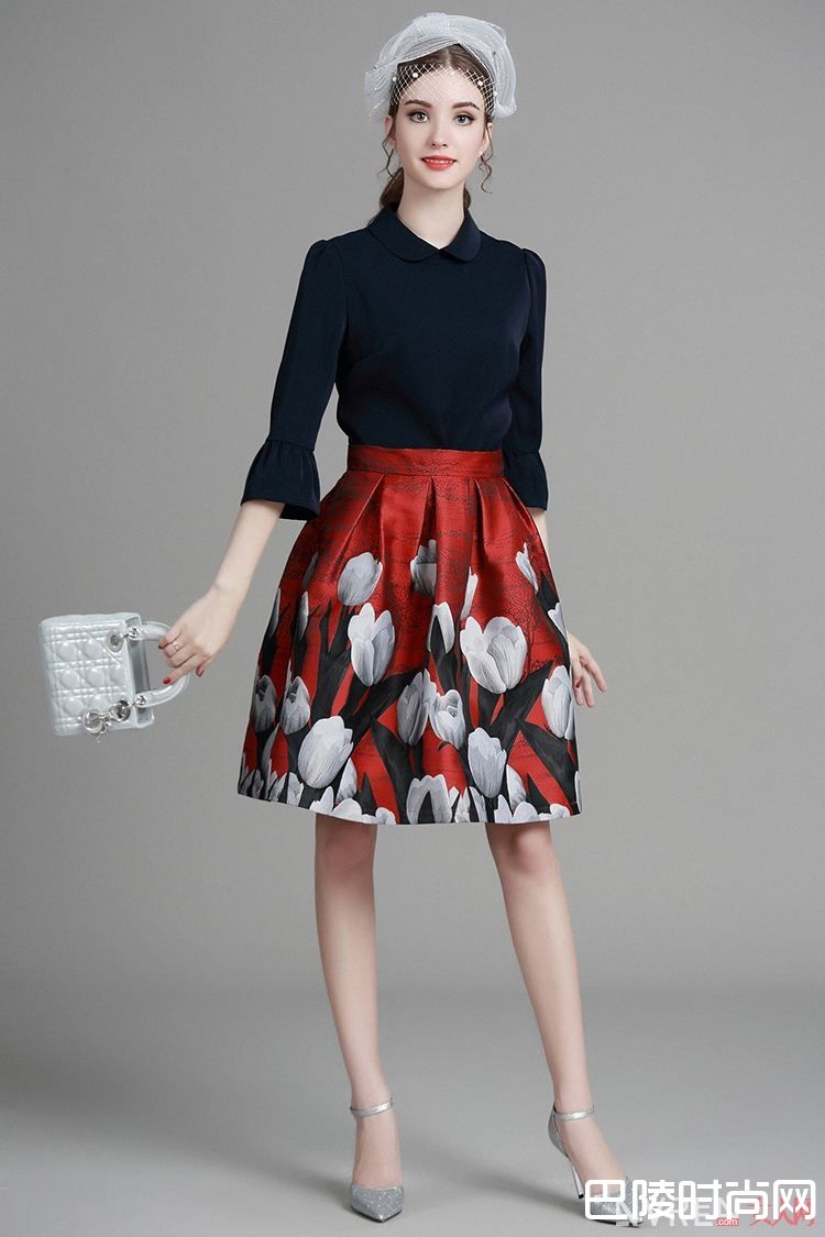 早春流行趋势喇叭袖_早春穿衣荒的你缺哪件 看看2017年早春流行趋势吧