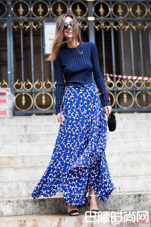 针织衫搭配什么裙子柔美无比_针织衫搭配什么裙子称霸春夏 今年四海八荒的美全靠这么穿！
