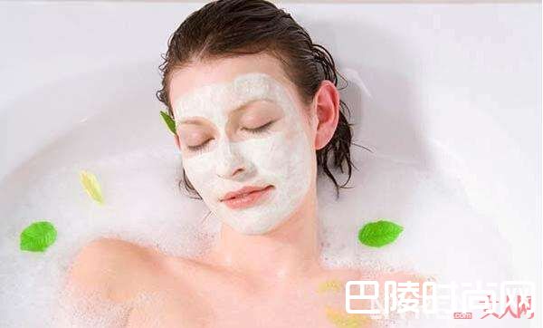 洗澡的时候敷面膜正确吗