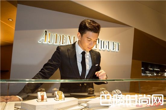 吴奇隆代言的钟表_吴奇隆陈柏霖桂纶镁 众星齐聚揭秘2017日内瓦钟表展神秘面纱