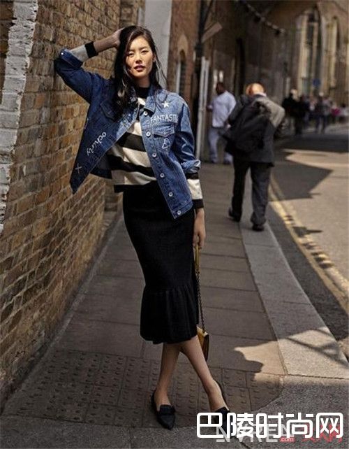 针织衫搭配什么裙舒适休闲_针织衫搭配什么裙子称霸春夏 今年四海八荒的美全靠这么穿！