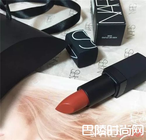 NARS与植村秀口红_再不快点入手 这10支口红又要卖到断货啦!